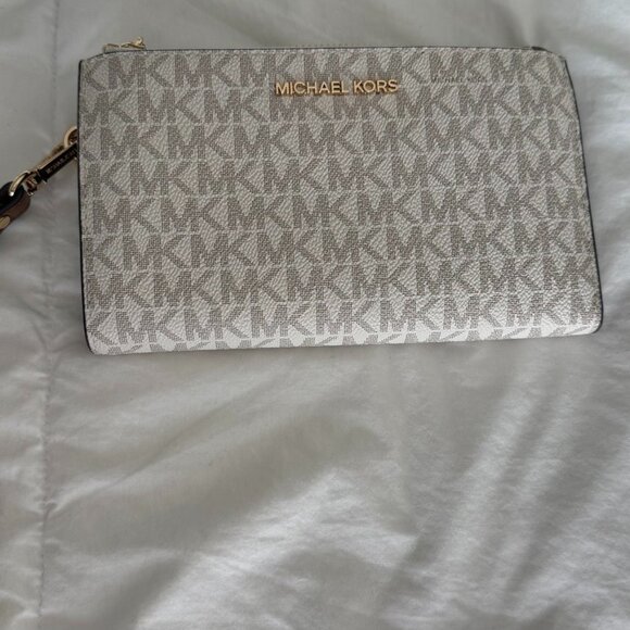 Michael Kors Jet Set Travel Signature Logo Smartphone Wallet - Picture 2 of 4